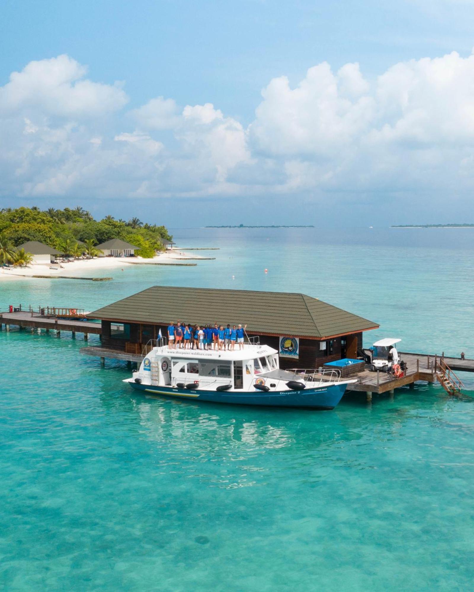 Adaaran Select Meedhupparu - Complimentary Stay For 1 Child For Stays Between April 2025 To September 2025 Meedhoo  Esterno foto