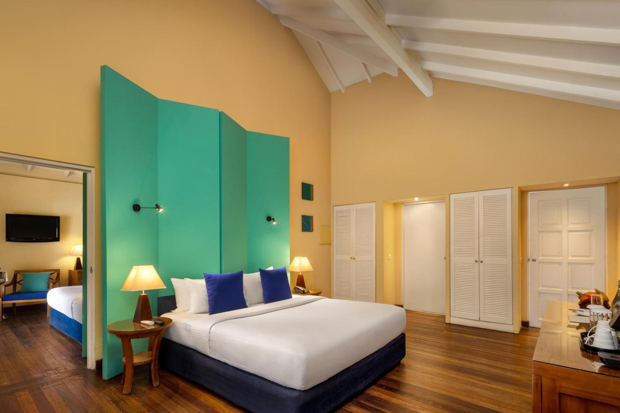 Adaaran Select Meedhupparu - Complimentary Stay For 1 Child For Stays Between April 2025 To September 2025 Meedhoo  Esterno foto