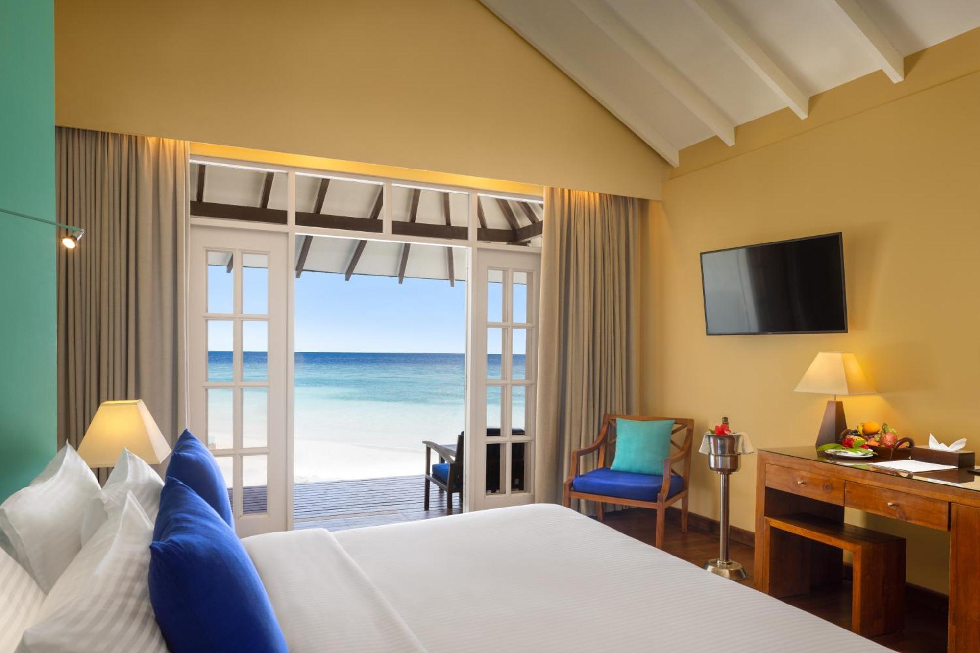 Adaaran Select Meedhupparu - Complimentary Stay For 1 Child For Stays Between April 2025 To September 2025 Meedhoo  Esterno foto
