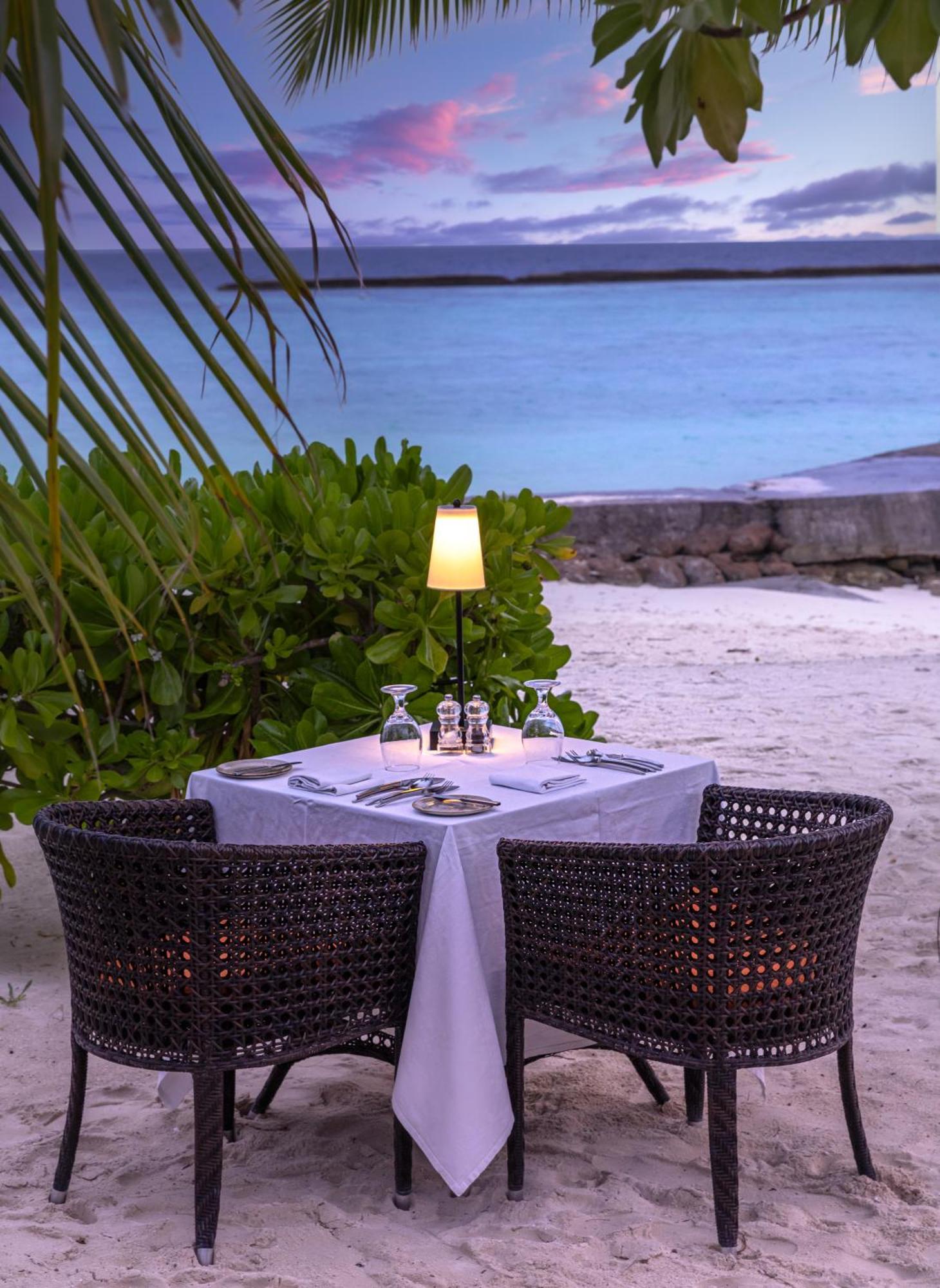Adaaran Select Meedhupparu - Complimentary Stay For 1 Child For Stays Between April 2025 To September 2025 Meedhoo  Esterno foto