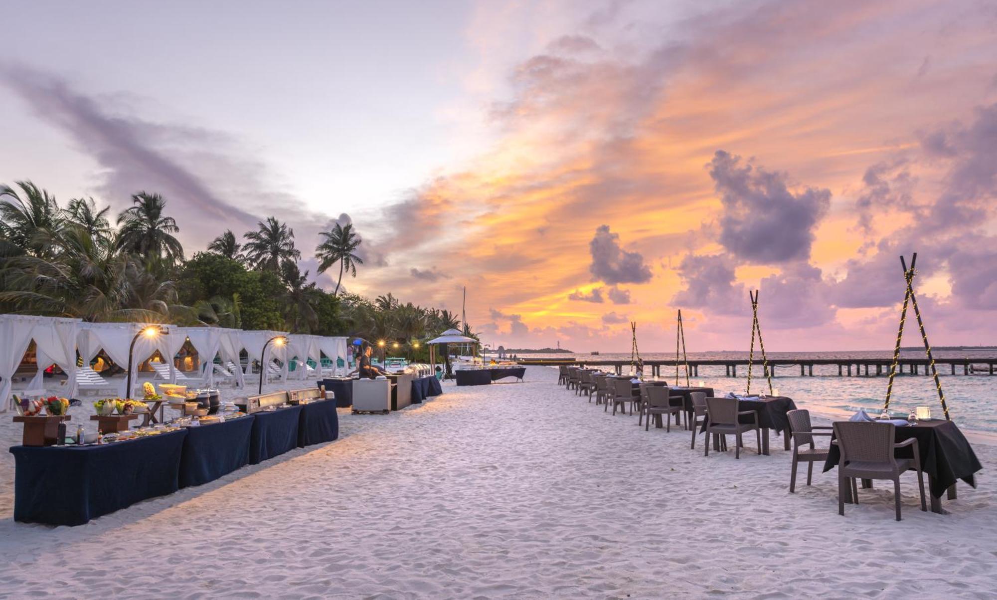 Adaaran Select Meedhupparu - Complimentary Stay For 1 Child For Stays Between April 2025 To September 2025 Meedhoo  Esterno foto